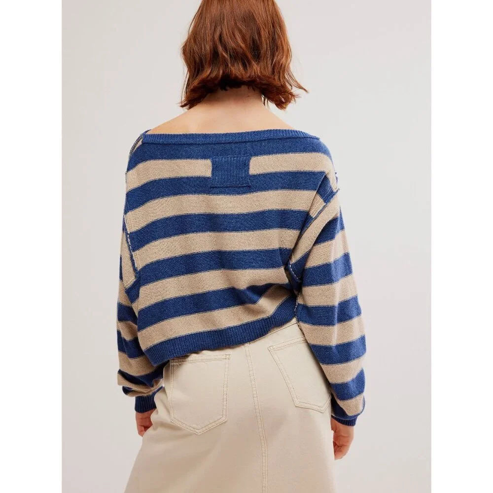 FREE PEOPLE Into The Blue Pullover / Blue Combo